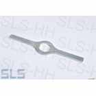 Tool for special nut rr axle shafts