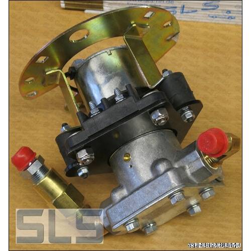 Holley fuel pump, adapted for W113, loud !